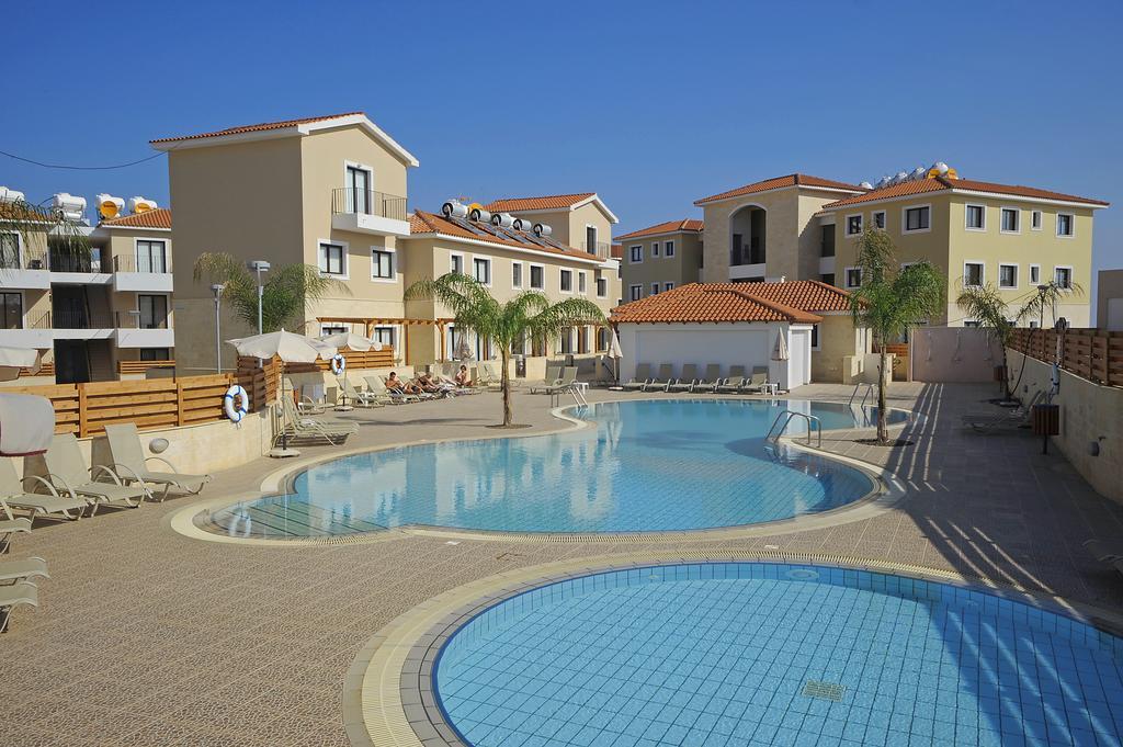 Kyklades * Paralimni